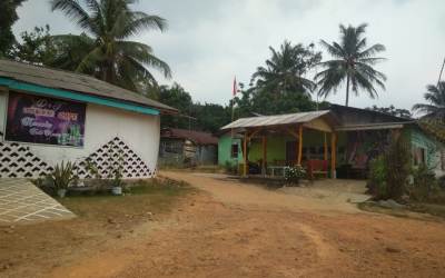 Lokalisasi Bukit Senyum Beroperasi, Warga Bertanya: Pemerintah ke Mana?